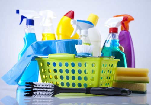 Professional end of tenancy cleaning for a Roehampton rental property kitchen