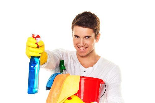 Local short-let cleaner managing property access in Roehampton